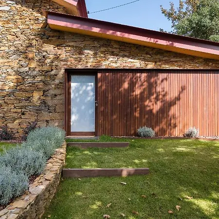 Casa De - Private With Outdoor And River View Only 25 Minutes Away From Oporto Hébergement de vacances *