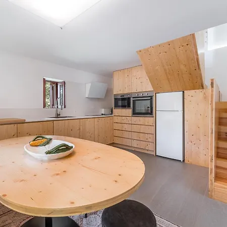 Casa De - Private With Outdoor And River View Only 25 Minutes Away From Oporto Hébergement de vacances Medas