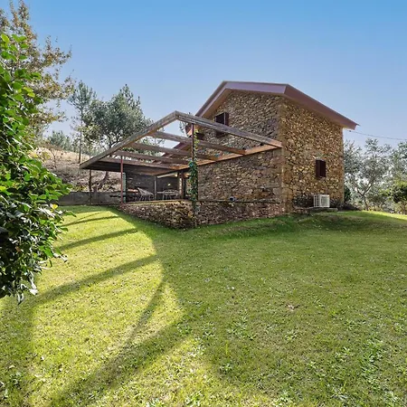 Casa De - Private With Outdoor And River View Only 25 Minutes Away From Oporto Hébergement de vacances *