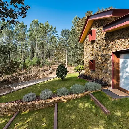 Casa De - Private With Outdoor And River View Only 25 Minutes Away From Oporto *