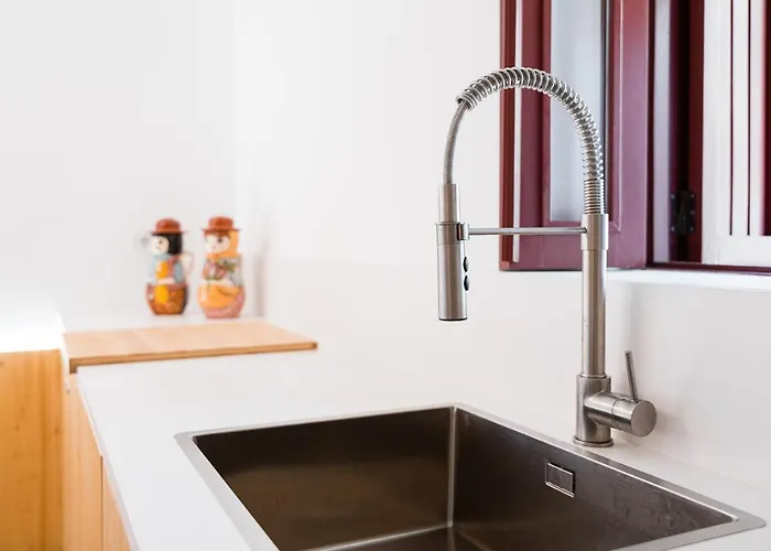 Casa De - Private With Outdoor And River View Only 25 Minutes Away From Oporto Medas