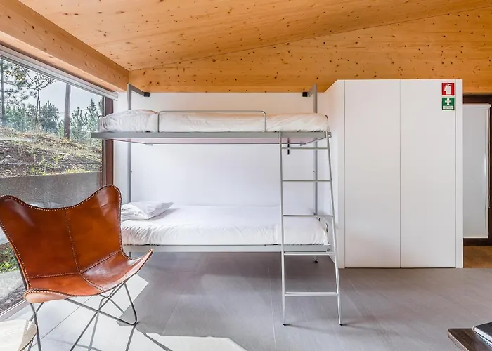 Dom wakacyjny Casa De - Private With Outdoor And River View Only 25 Minutes Away From Oporto *