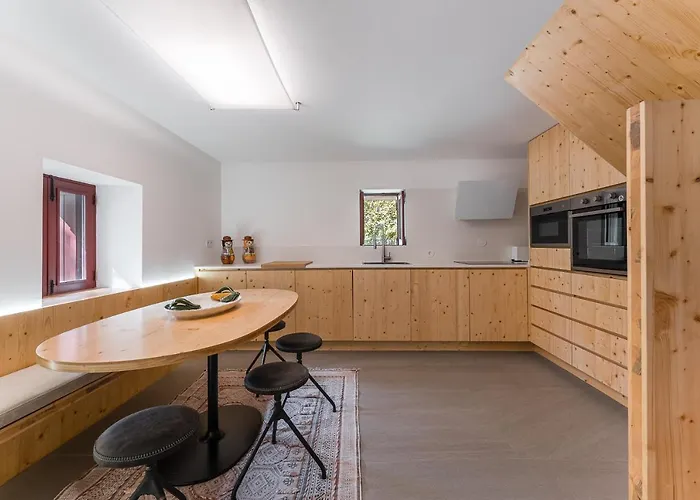 Casa De - Private With Outdoor And River View Only 25 Minutes Away From Oporto