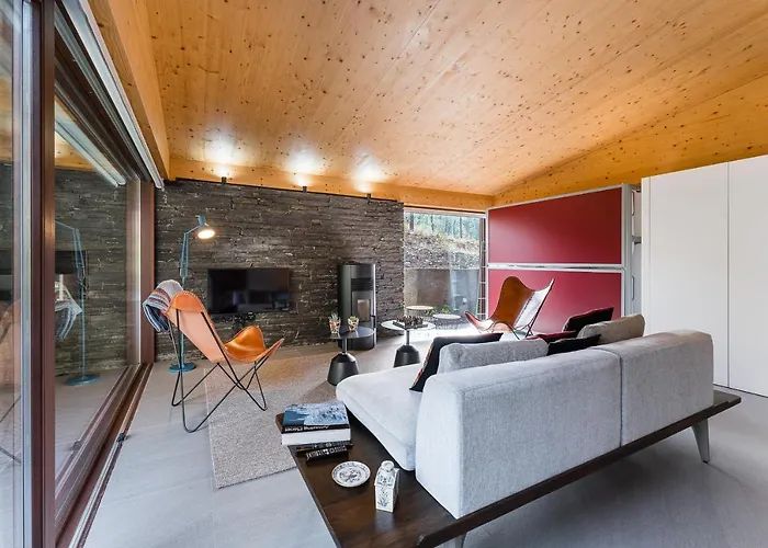 Casa De - Private With Outdoor And River View Only 25 Minutes Away From Oporto *